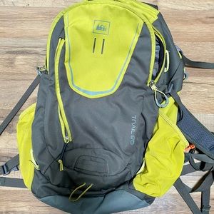 REI Trail 25 Backpack
